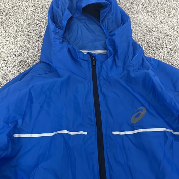 ASICS running jacket - Picture 2 of 3